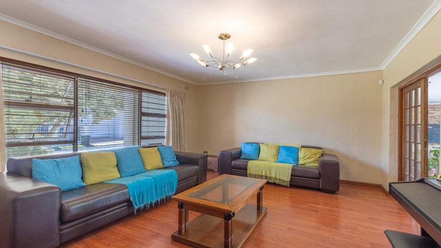 5 Bedroom Property for Sale in Northgate Western Cape